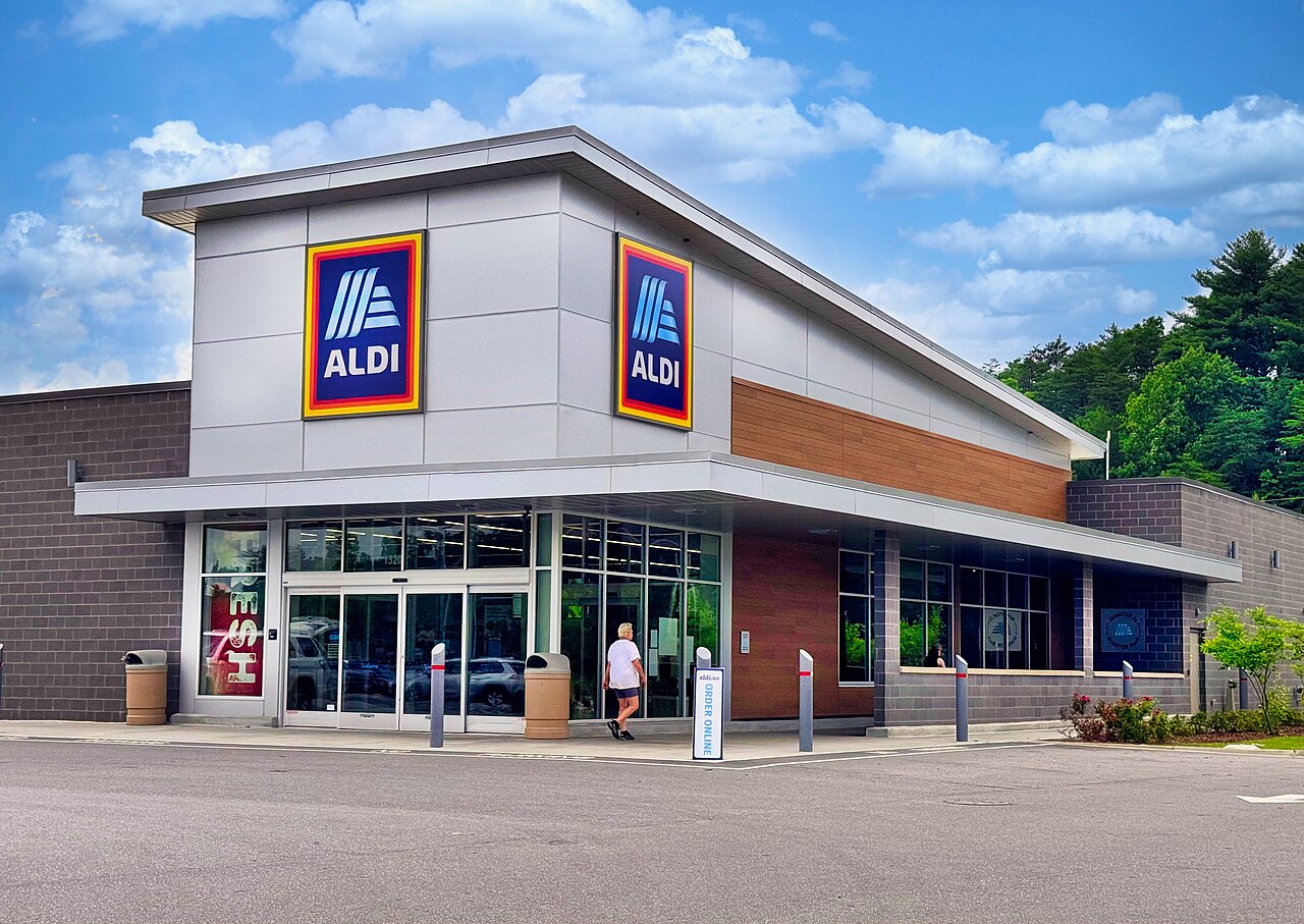 Exterior of an Aldi supermarket in Franklin, North Carolina, US